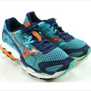 mizuno wave enigma 2